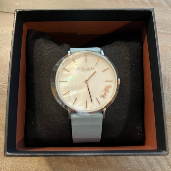 Coach Perry Women's Blue Leather Strap Watch - Picture 5 of 7